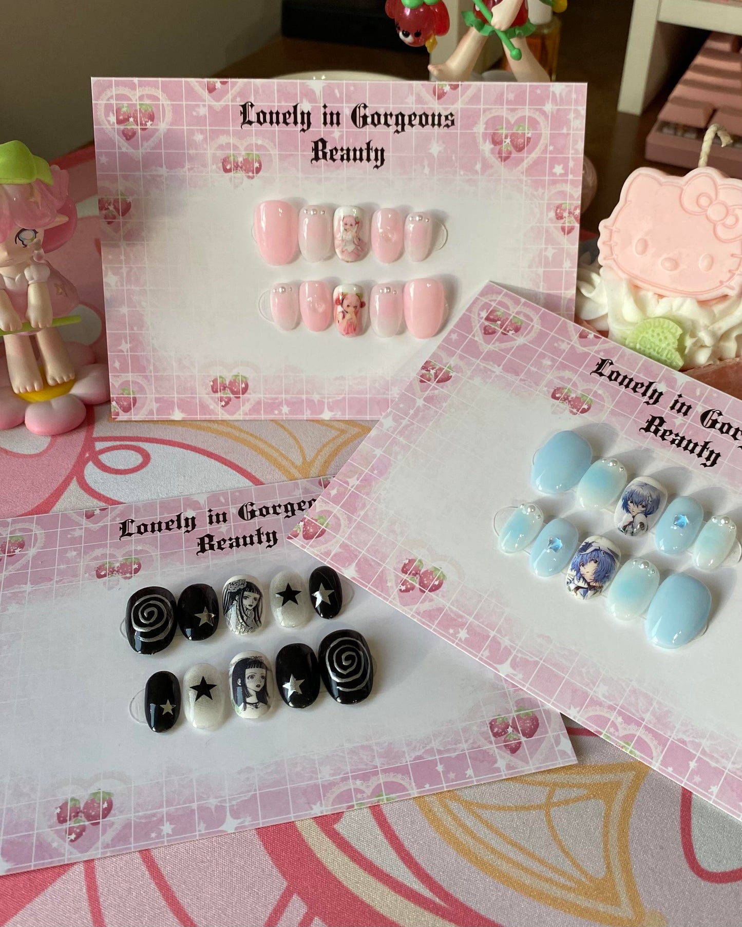Choose Your Character Press-On Nails - Short Round
